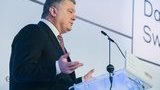 Постукати в двері Путіна і попросити у нього миру- це ще одна популістська обіцянка, - Порошенко