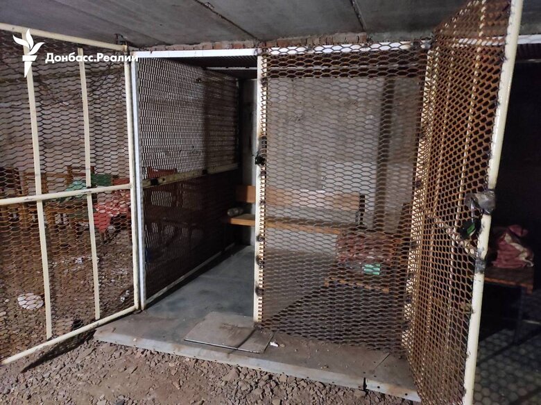 Execution house in basement of Military Commissariat: footage from liberated Kupiansk district 04