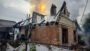 Ранкова атака РФ на Київщину: є постраждала, пошкоджено будинки. ВІДЕО+ФОТОрепортаж