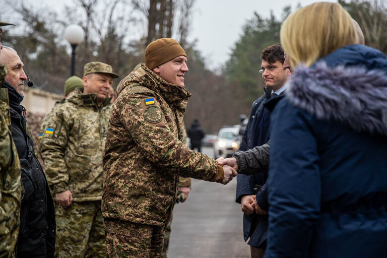 Представники Сенату США ознайомилися з роботою мобільних вогневих груп НГУ та ДПСУ