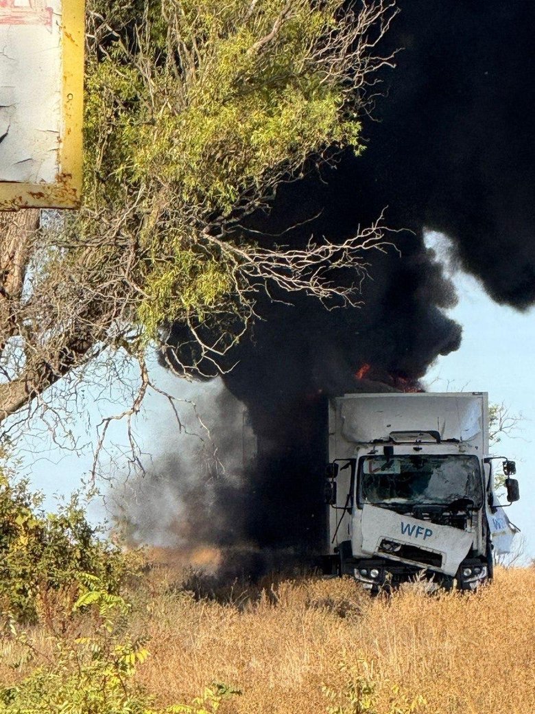 Russia strikes humanitarian mission vehicles in Kherson region