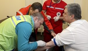 На "Олімпійському" почали водити екскурсії в кімнату, в якій Порошенко здавав аналізи