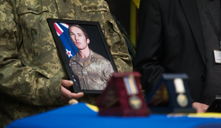 З добровольцем з Нової Зеландії Домініком Абеленом попрощались у Києві. ФОТОрепортаж