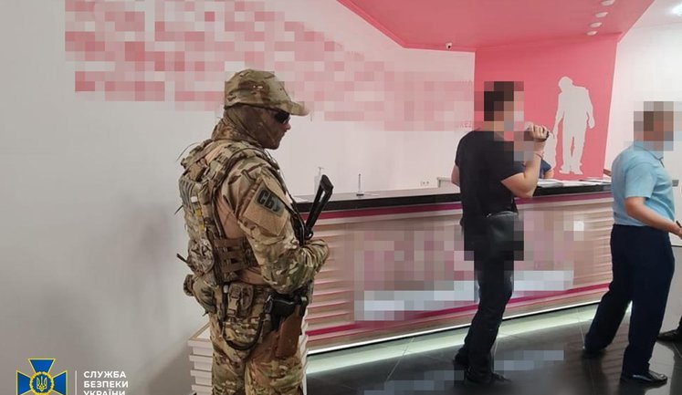 СБУ блокувала міжнародну шахрайську схему з сурогатного материнства на Вінниччині: жертвами аферистів стали щонайменше 50 іноземців і громадян України. ФОТОрепортаж