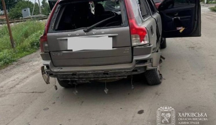 Russians shell car in Zolochiv: four people affected, including 5-month-old girl. PHOTO