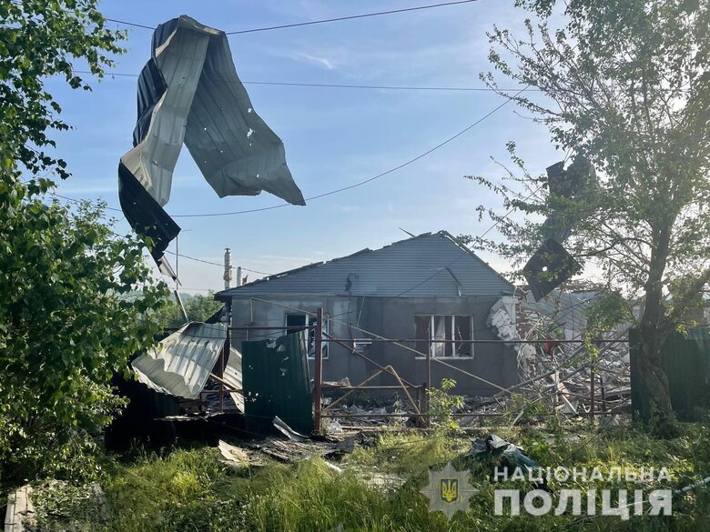 За добу росіяни обстріляли 12 населених пунктів Донеччини. Є загиблі та поранені, - Нацполіція 04