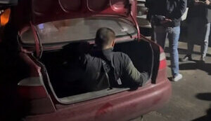 Man paid 13 thousand dollars for traveling in trunk to border with Romania - SBGS. VIDEO&PHOTOS