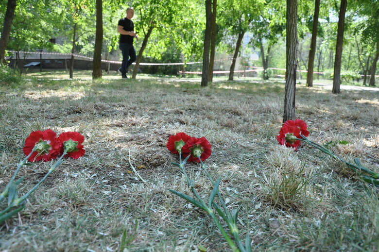 Consequences of shelling in Desnyansky district of Kyiv 37