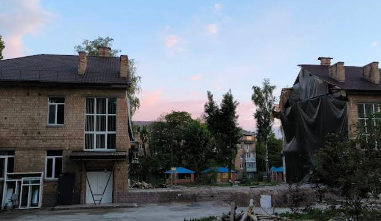 У Києві витратять 222 мільйони на ремонт дитсадка, зруйнованого під час зведення укриття. Ціни – завищені