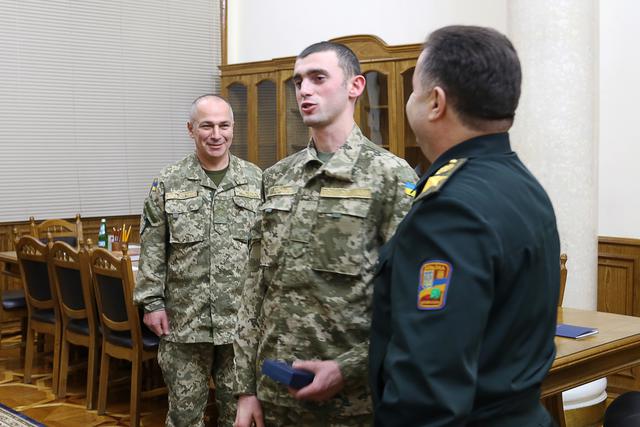 гончар полторак награждение