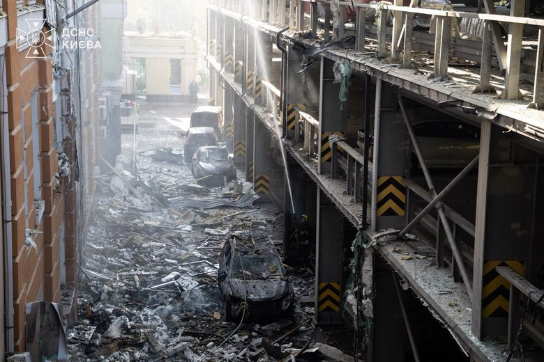 Russian attacks on Kyiv