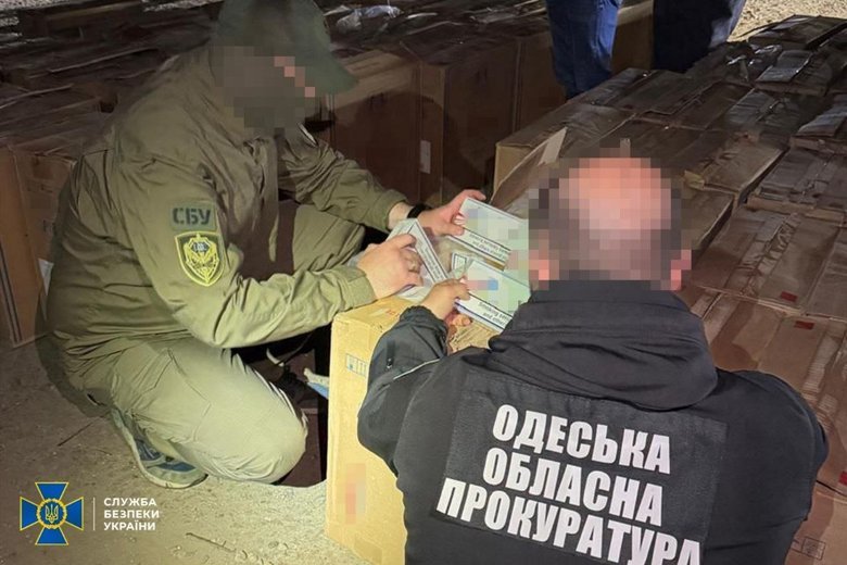 СБУ зірвала спробу ФСБ переправити до Одеси дрон із вибухівкою: затримано контрабандистів
