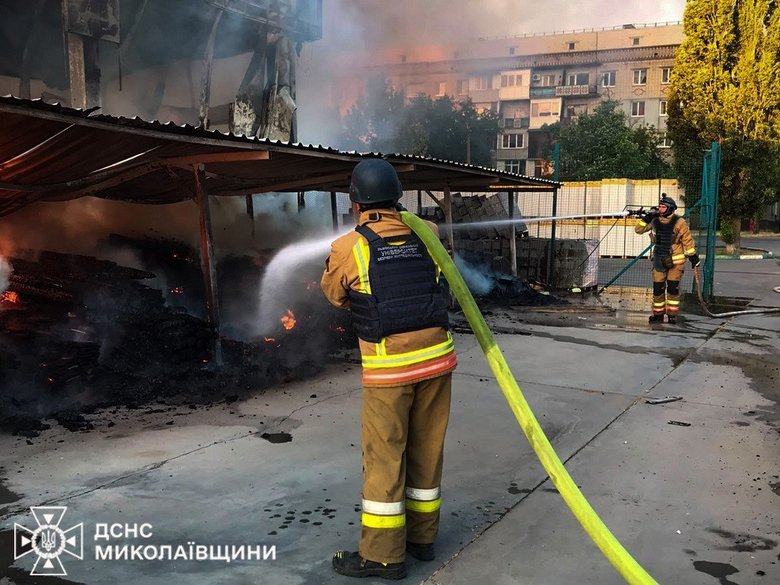 Strike on a supermarket in the Mykolaiv region