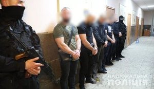 Поліцейські затримали членів "Мукачівської банди", які промишляли розбоєм, викраденнями людей і торгівлею зброєю. ВІДЕО+ФОТОрепортаж