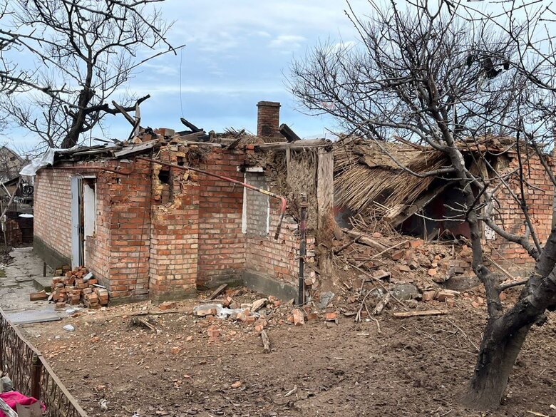 Оккупанты атаковали Никопольский район из артиллерии и дронам-камикадзе, по Криворожскому району нанесли ракетный удар 06
