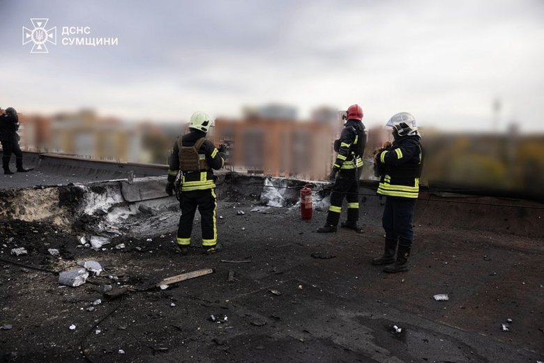 Удар по багатоповерхівці в Сумах