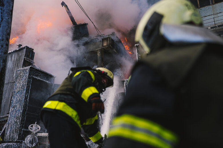 Ліквідація наслідків ворожих обстрілів у Києві 02