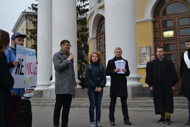 Алея недоброчесних: активісти закликають не обирати до Вищої ради правосуддя кандидатів із “чорного списку” 06 Алея недоброчесних: активісти закликають не обирати до Вищої ради правосуддя кандидатів із “чорного списку” 06