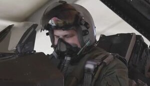 У НАТО показали тренування українських пілотів на F-16 у Данії. ВIДЕО