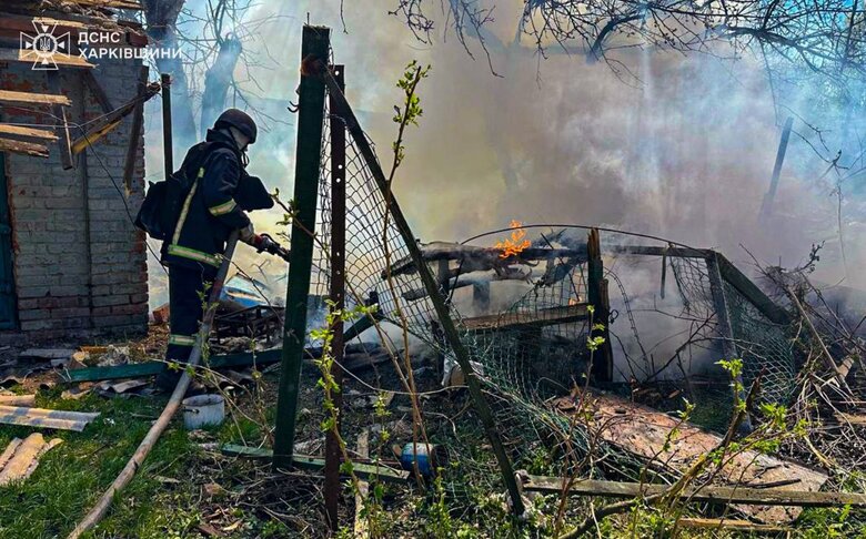 The Russians dropped KABs on the village of Tsapivka