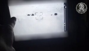 Уничтожение вражеской БМП из ПТРК "Стугна": "Давай, братан, давай! #баш те, что едут!". ВИДЕО