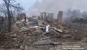 Дві людини опинились під завалами через обстріл с. Омельник на Запоріжжі, - ОВА (оновлено)