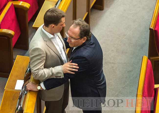 Эмоциональное совещание БПП, объятия Биловола и Безбаха и спор Таруты о богатых и бедных странах, - рабочий день в Раде 12 июля 06