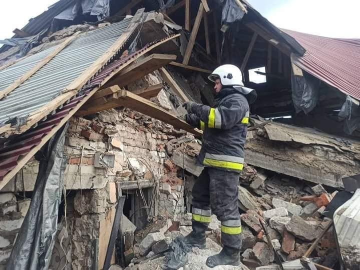 За сутки в Харьковской области произошло 12 пожаров, вызванных обстрелами РФ. Есть погибшие, - ГСЧС 03