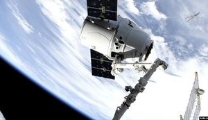 Космический грузовик SpaceХ успешно приводнился в Тихом океане
