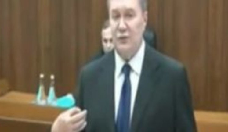 "Нас чекали в засідці озброєні автоматами люди. І два великокаліберні кулемети", - Янукович не зміг згадати, як втік до Росії. ВIДЕО