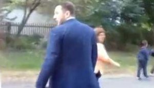 "Регионала" Яценко прогнали с марша вышиванок в Умани: "Я и предполагал, что такое будет". ВИДЕО