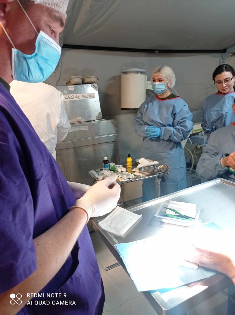 Від фронту до шпиталю. Хто такі Діти Айболіта і як вони рятують українських бійців 08