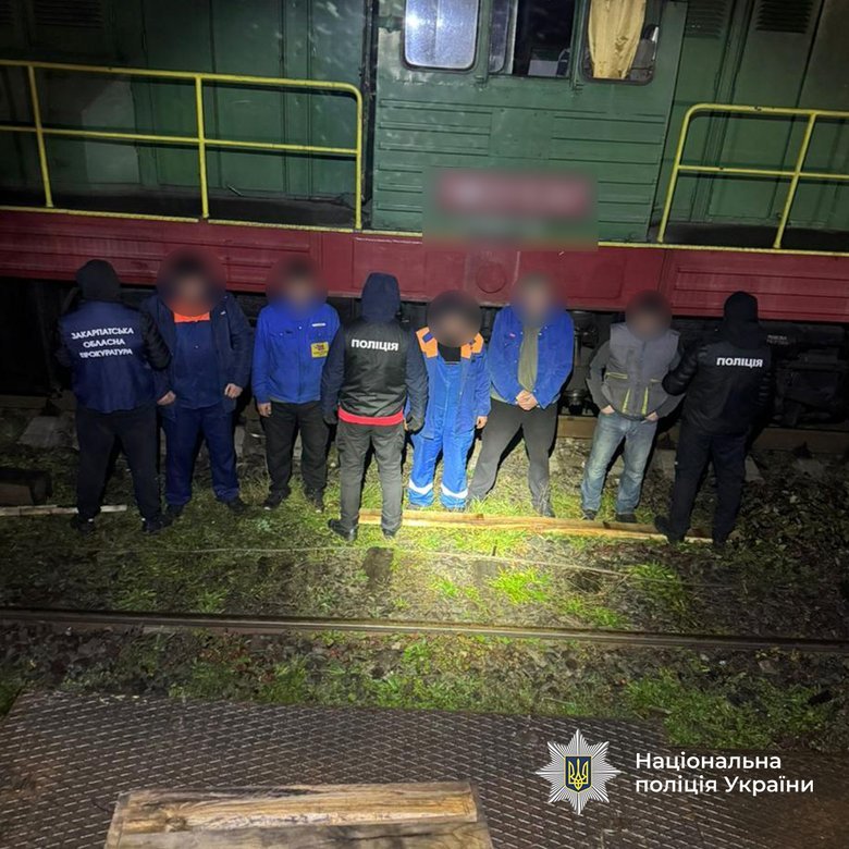 Шестерых работников УЗ подозревают в краже дизтоплива