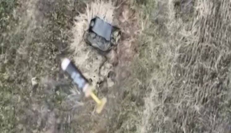 Two occupiers sleeping in trench were eliminated by Ukrainian soldiers with help of drone. VIDEO