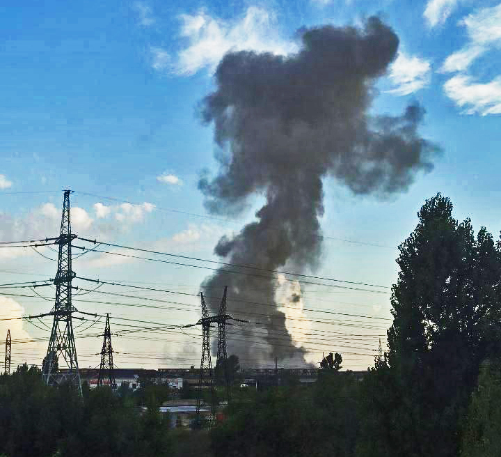 В окупованій Новій Каховці пролунали потужні вибухи 01