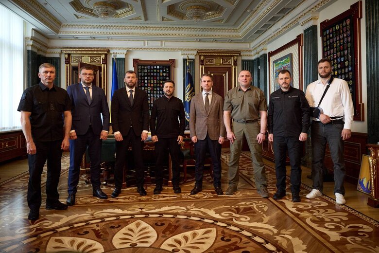 Зеленський зібрав антикорупціонерів