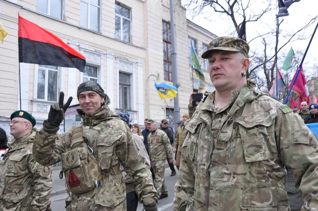 Раду на карантин. Єрмака у відставку, - Марш патріотів прибув під ОП для передачі вимог 09