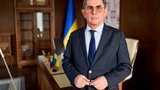 Рада уволила Емца с должности главы Минздрава и Уманского с поста главы Минфина