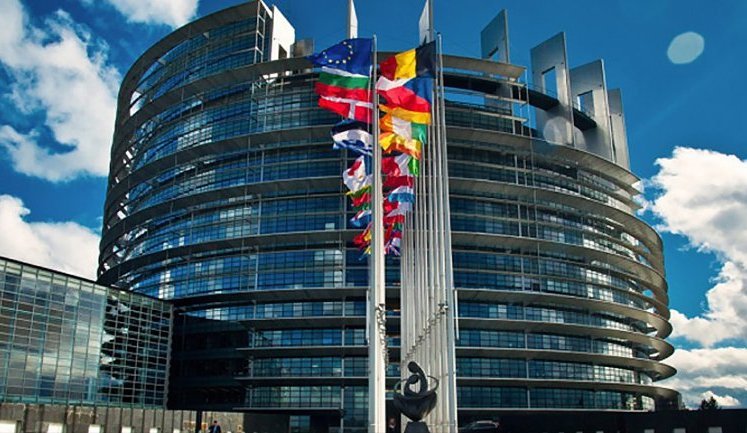 Європарламент готується затвердити "репараційну позику" Україні за прискореною процедурою