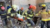 Debris clearance in Kyiv