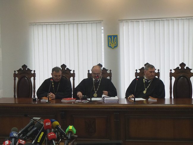 Савченко заявила відвід прокурору Климовичу, а потім - суддям 01