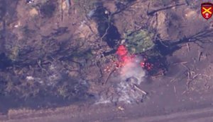 Artillery brigade fighters destroyed two enemy guns and camouflaged ammunition depot in Zaporizhzhia region. VIDEO