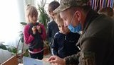 Військовослужбовці ООС подарували дітям Донбасу 30 тисяч книг, - штаб. ФОТОрепортаж