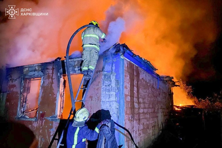 Наслідки атаки БпЛА на Харківщину. Виникли пожежі, відомо про постраждалих