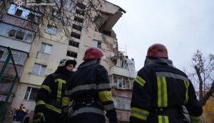 Вибух у багатоповерхівці в Хмельницькому: фахівці розглядають різні версії причин