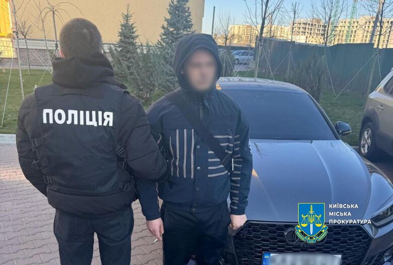 У Києві викрили схему виїзду військовозобов’язаних за 15 тис. доларів
