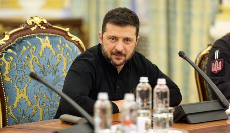 Росія відчуває наслідки далекобійних санкцій — дефіцит пального сягнув 20%, - Зеленський