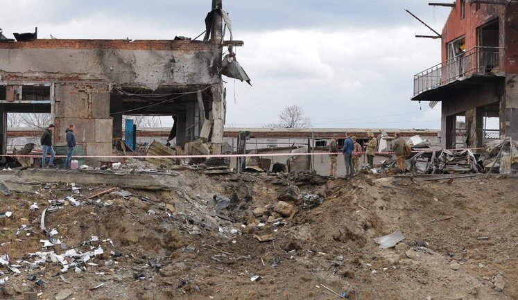 Consequences of missile strikes by Russian troops on Lviv: What did service station threaten orcs with?. PHOTOS