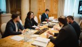 Кабмін планує купити 1000 сільських будинків для переселенців