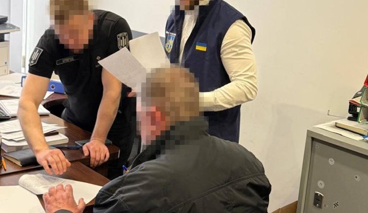 Передавав квартири померлих "потрібним" людям: ексголову райсуду на Київщині судитимуть за аферу на 3,9 млн грн. ФОТО